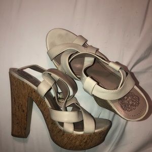 VINCE CAMUTO - CORK STRAP HEEL